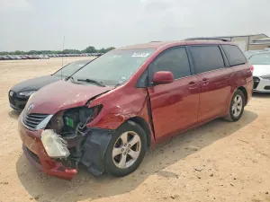 Toyota Sienna 3.5L 6 2013