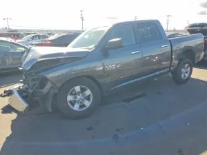 RAM 1500 5.7L 8 2018