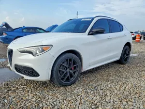 Alfa Romeo Stelvio 2.0L 4 2020