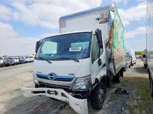 Hino Motors 195 5.1L 4 2016