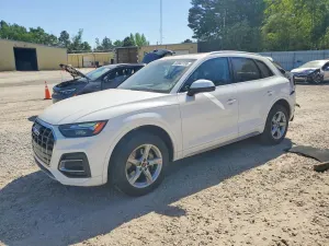 Audi Q5 2.0L 4 2021