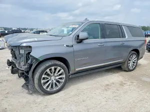 GMC Yukon 6.2L 8 2021