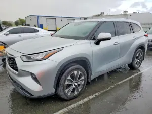 Toyota Highlander 3.5L 6 2020