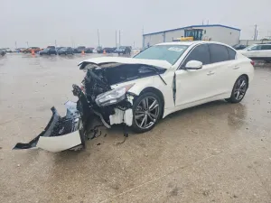 Infiniti Q50 3.0L 6 2021