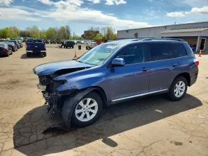 Toyota Highlander 3.5L 6 2013