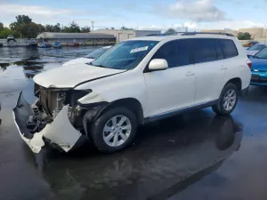 Toyota Highlander 3.5L 6 2013