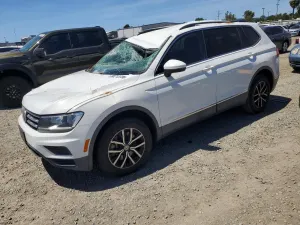 Volkswagen Tiguan 2.0L 4 2021