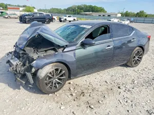 Nissan Altima 2.5L 4 2019