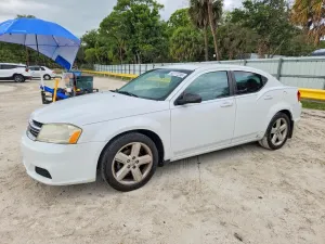 Dodge Avenger 2.4L 4 2013