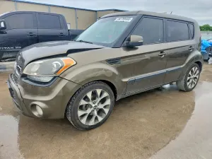 Kia Soul 2.0L 4 2013