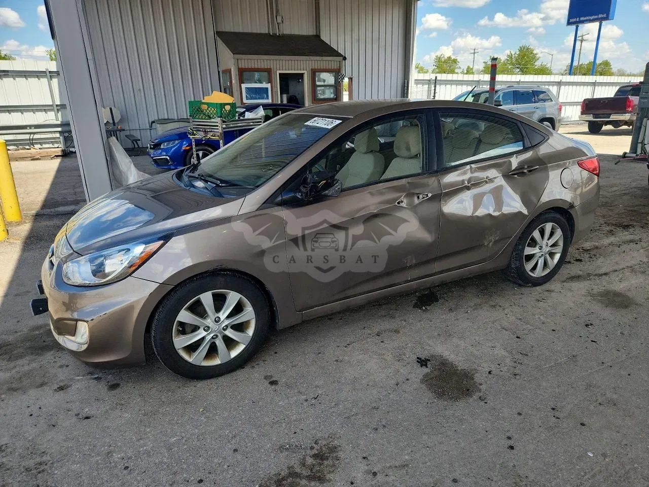 Hyundai Accent 1.6L 4 2013