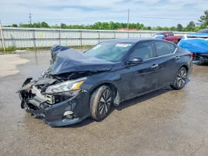 Nissan Altima 2.5L 4 2019