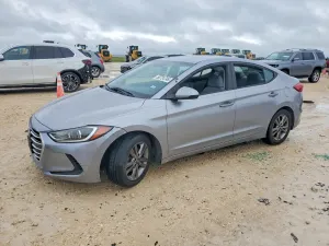 Hyundai Elantra 2.0L 4 2017