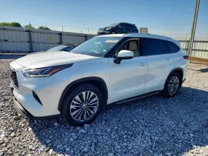 Toyota Highlander 3.5L 6 2020