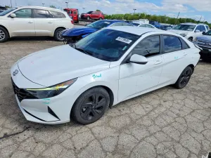 Hyundai Elantra 2.0L 4 2021