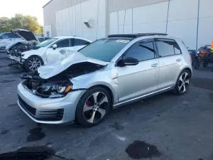 Volkswagen Golf 2L 4 2015