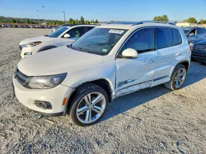 Volkswagen Tiguan 2.0L 4 2014