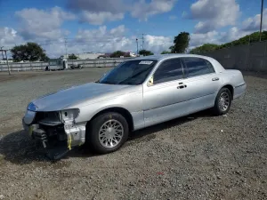 Lincoln Town Car 4.6L 8 2000