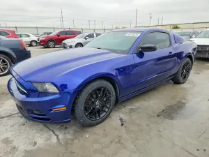 Ford Mustang 3.7L 6 2014