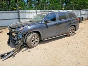 Toyota Highlander 2.4L 4 2023
