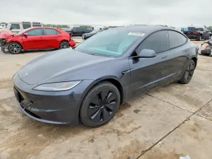 Tesla Model 3 2025