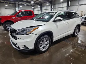 Toyota Highlander 3.5L 6 2015