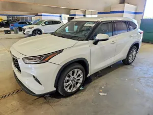 Toyota Highlander 3.5L 6 2021