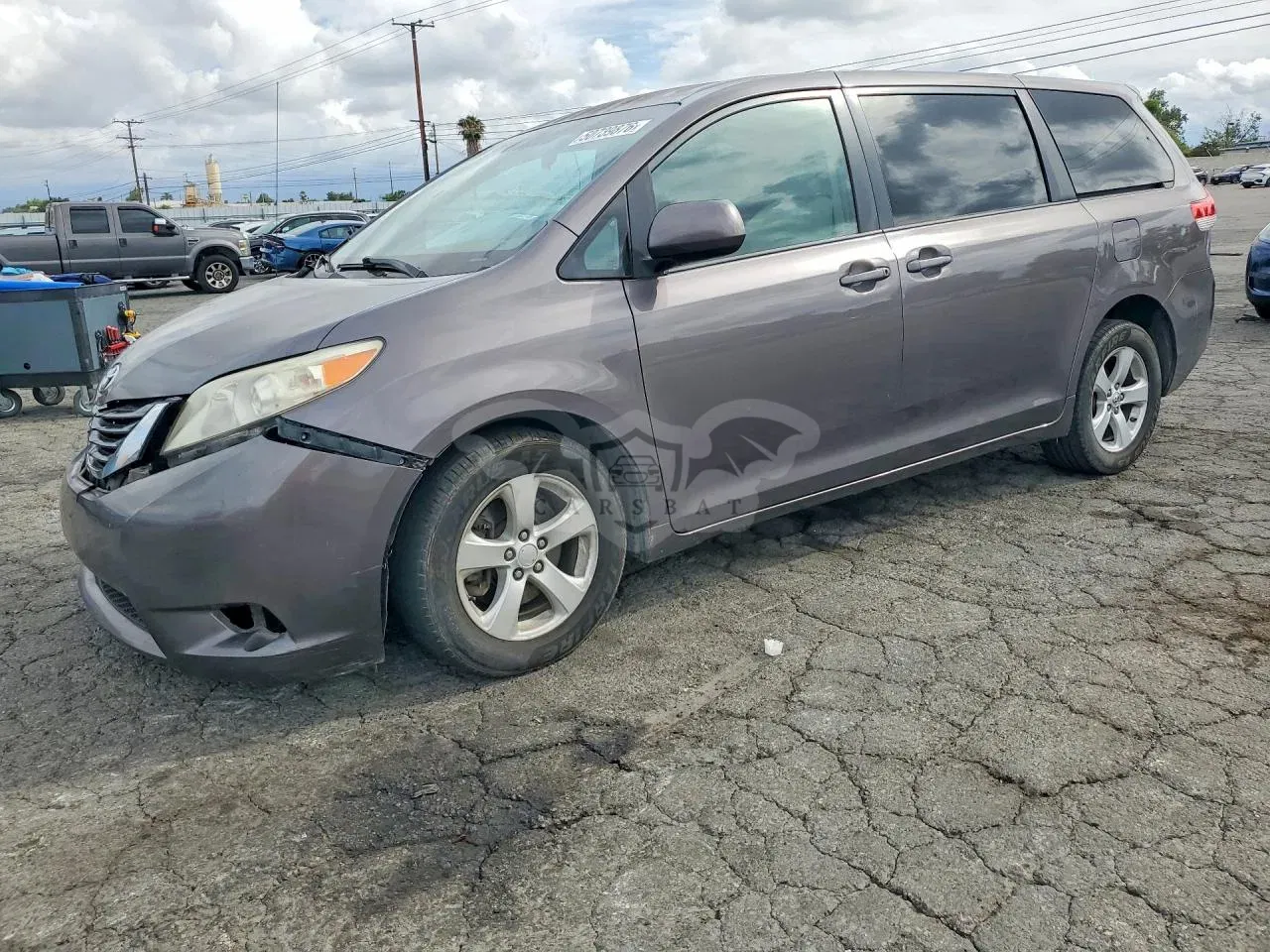 Toyota Sienna 2.7L 4 2012