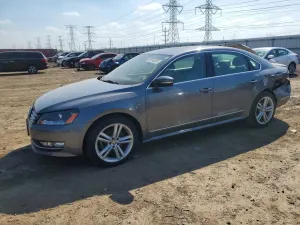 Volkswagen Passat 2.0L 4 2014