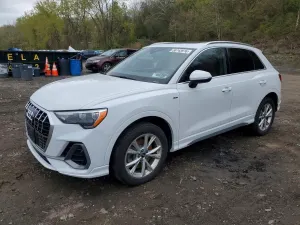 Audi Q3 2.0L 4 2021
