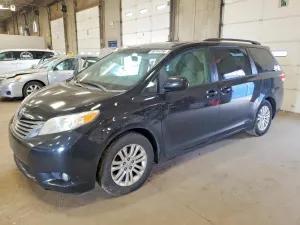 Toyota Sienna 3.5L 6 2011