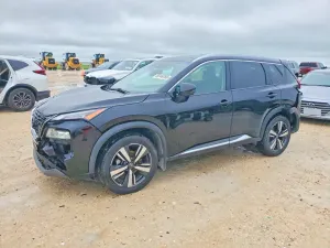 Nissan Rogue 2.5L 4 2021