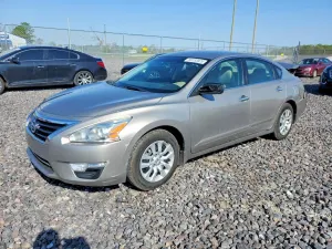 Nissan Altima 2.5L 4 2015