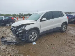 Volkswagen Tiguan 2.0L 4 2013