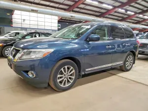 Nissan Pathfinder 3.5L 6 2015