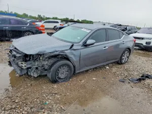 Nissan Altima 2.5L 4 2020