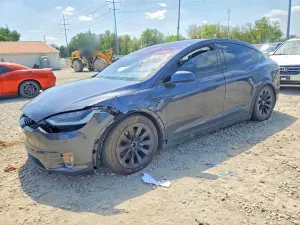Tesla Model X 2020
