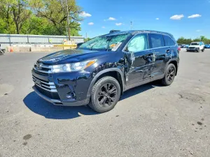 Toyota Highlander 3.5L 6 2019