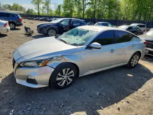 Nissan Altima 2.5L 4 2020