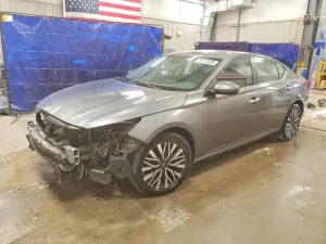 Nissan Altima 2.5L 4 2023
