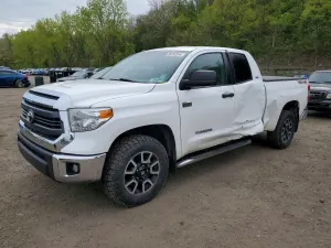 Toyota Tundra 5.7L 8 2015