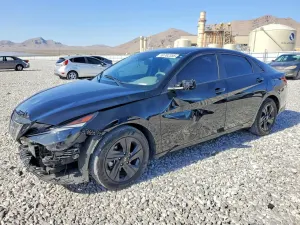 Hyundai Elantra 2.0L 4 2023