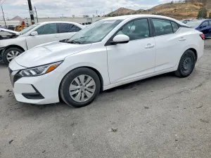 Nissan Sentra 2.0L 4 2023