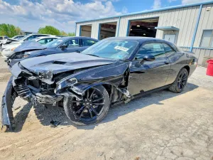 Dodge Challenger 5.7L 8 2017