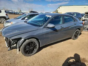 Hyundai Elantra 2.0L 4 2024
