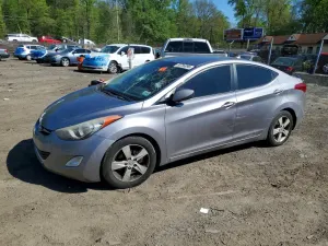 Hyundai Elantra 1.8L 4 2012