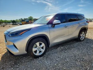 Toyota Highlander 2.4L 4 2023