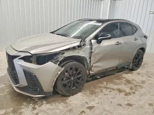 Lexus NX 2.4L 4 2022