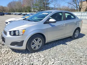 Chevrolet Aveo (Sonic) 1.8L 4 2015