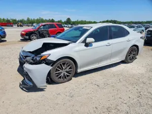 Toyota Camry 2.5L 4 2022